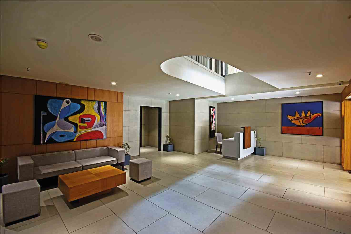 Ready to move apartments in Sector v